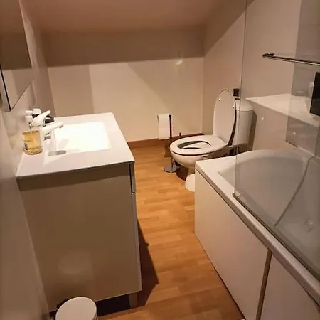 Le 7 Apartment Servian