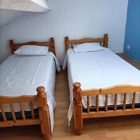 Le 7 Apartment *